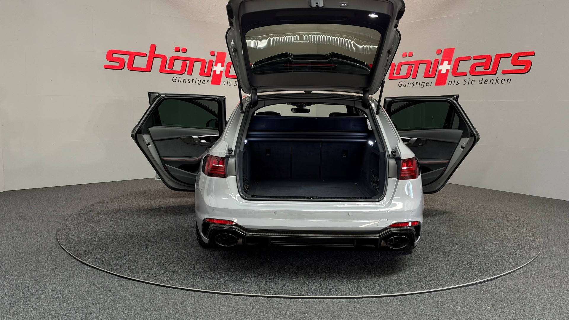 AUDI RS4 Avant quattro tiptronic-image-5