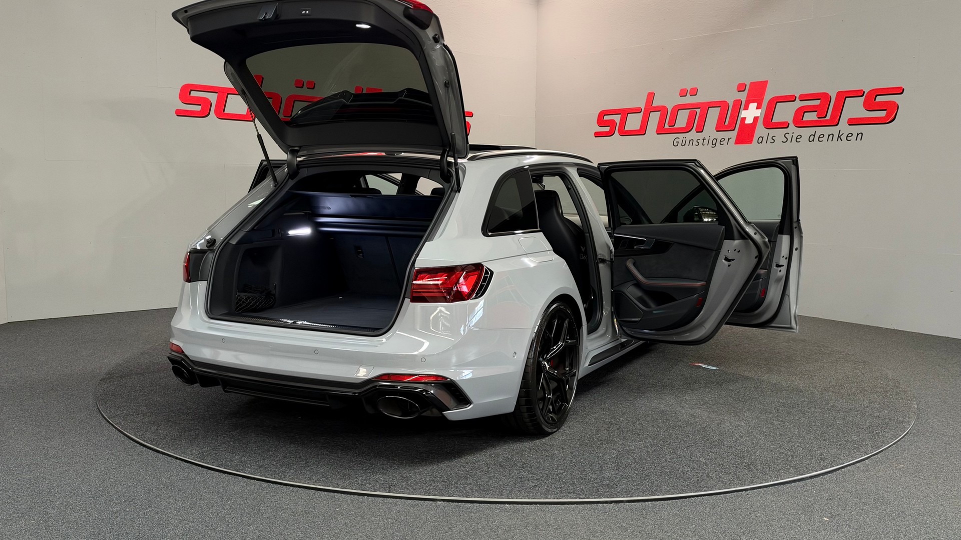 AUDI RS4 Avant quattro tiptronic-image-6