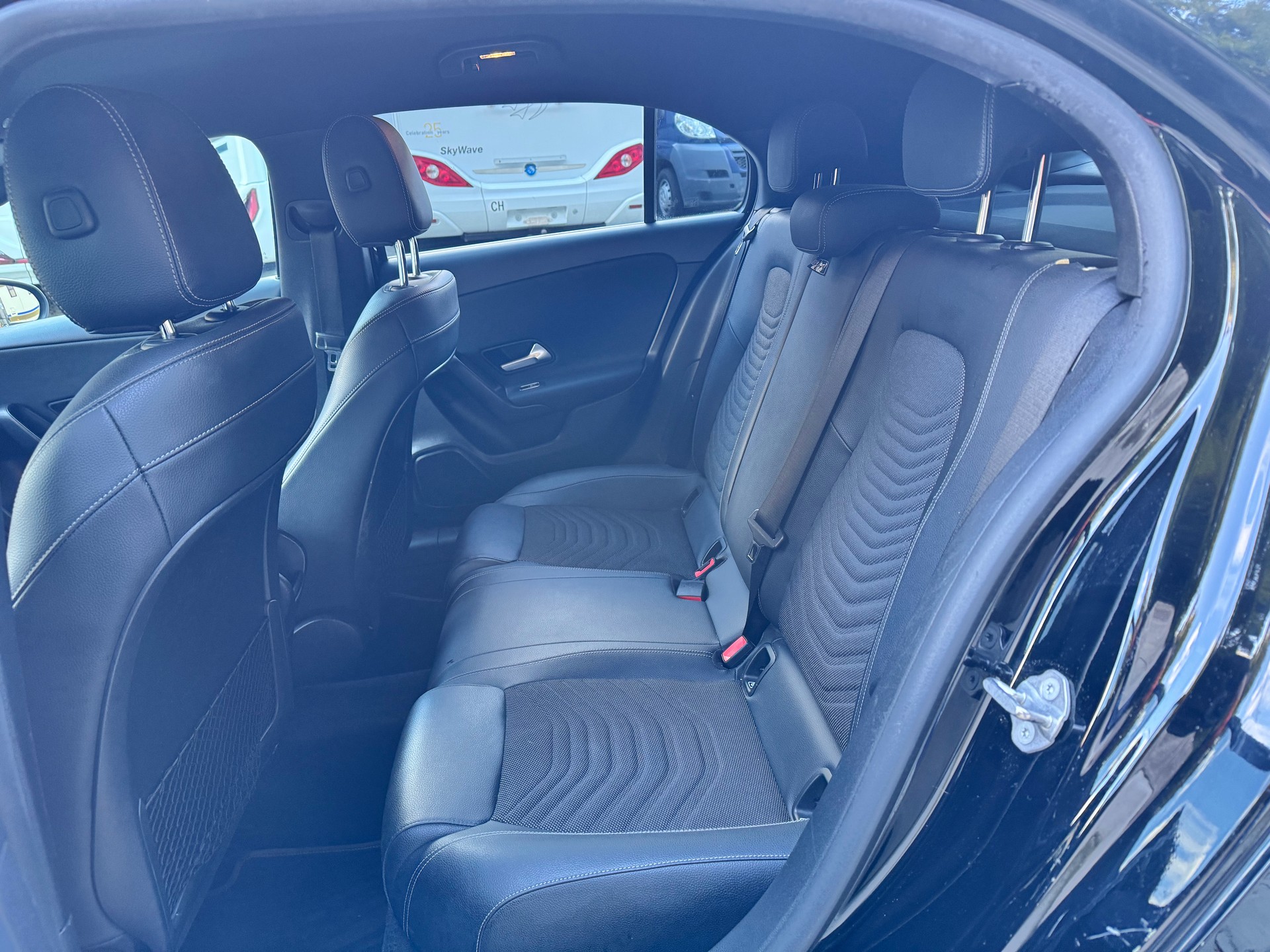MERCEDES-BENZ A 160 Style-image-11