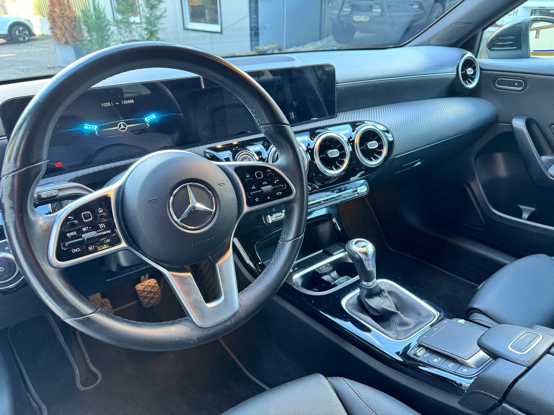 MERCEDES-BENZ A 160 Style-image-13