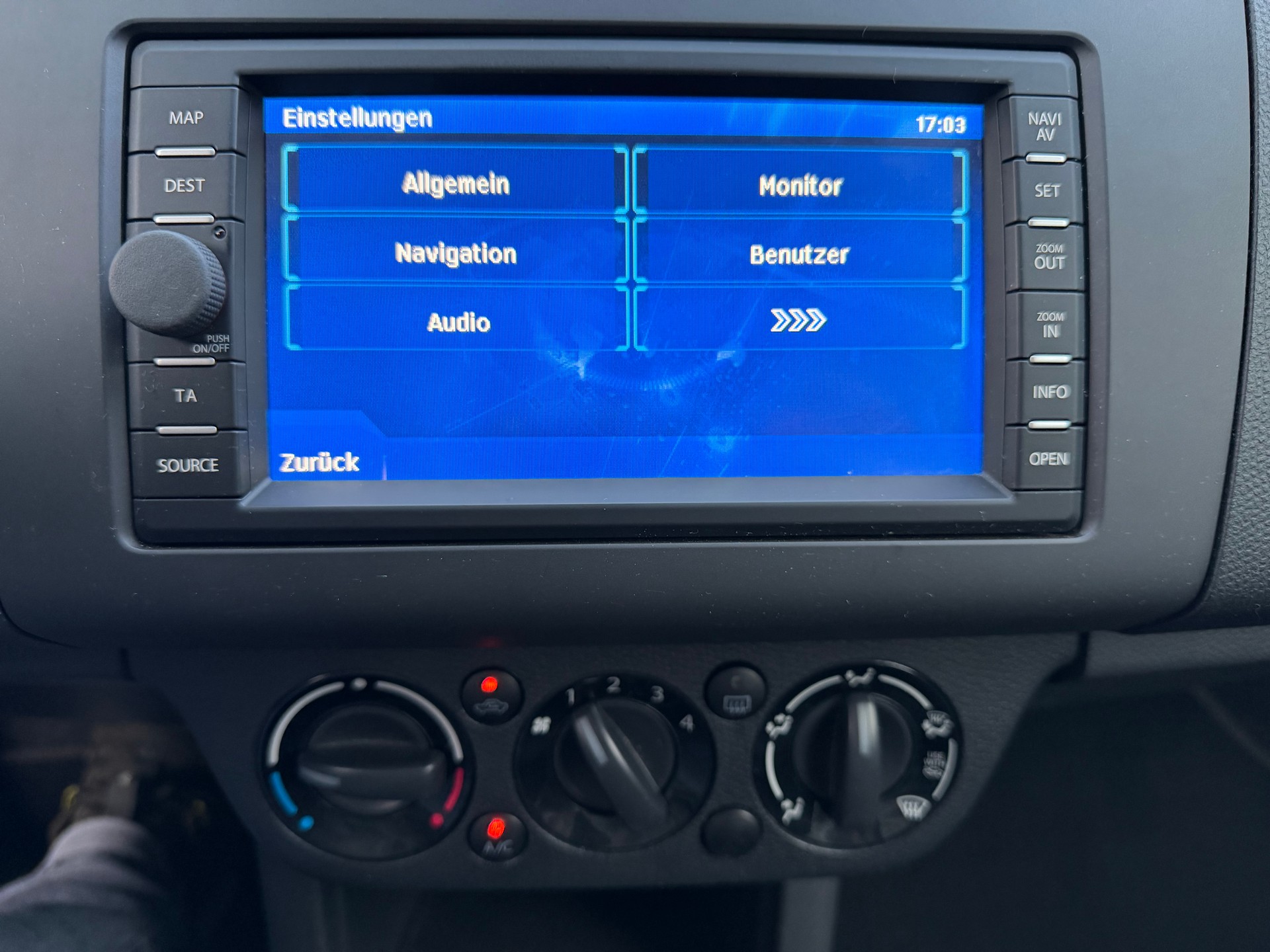 SUZUKI Swift 1.5i 16V VVT GL Top-image-11
