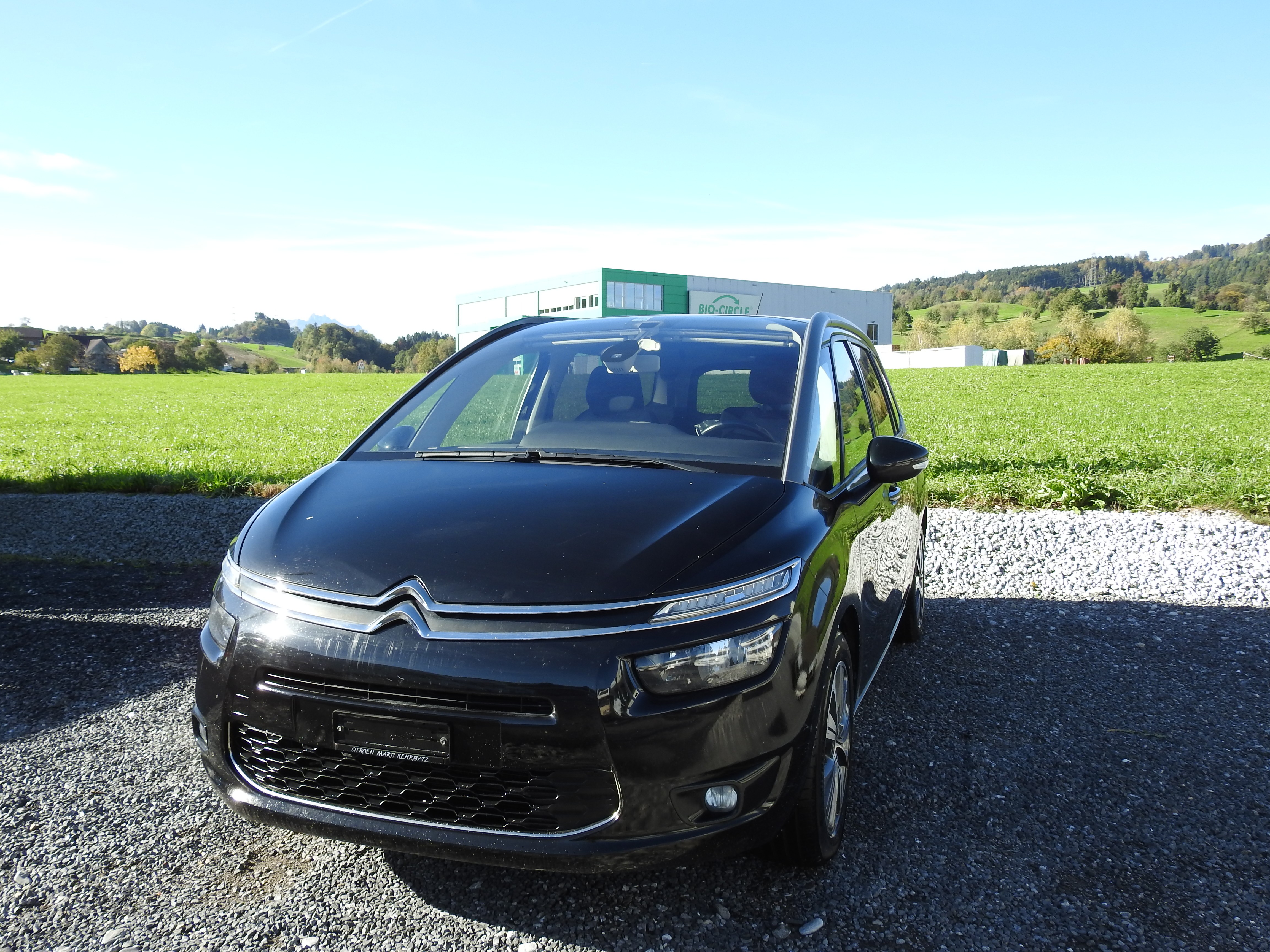 Car photo