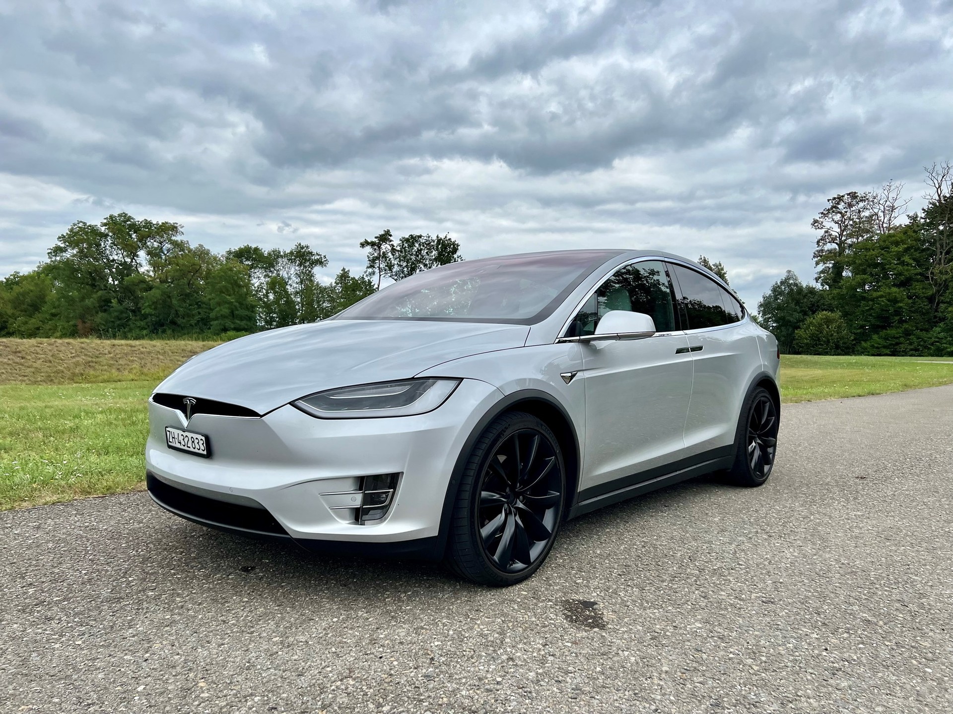 TESLA Model X 100 D-image-1