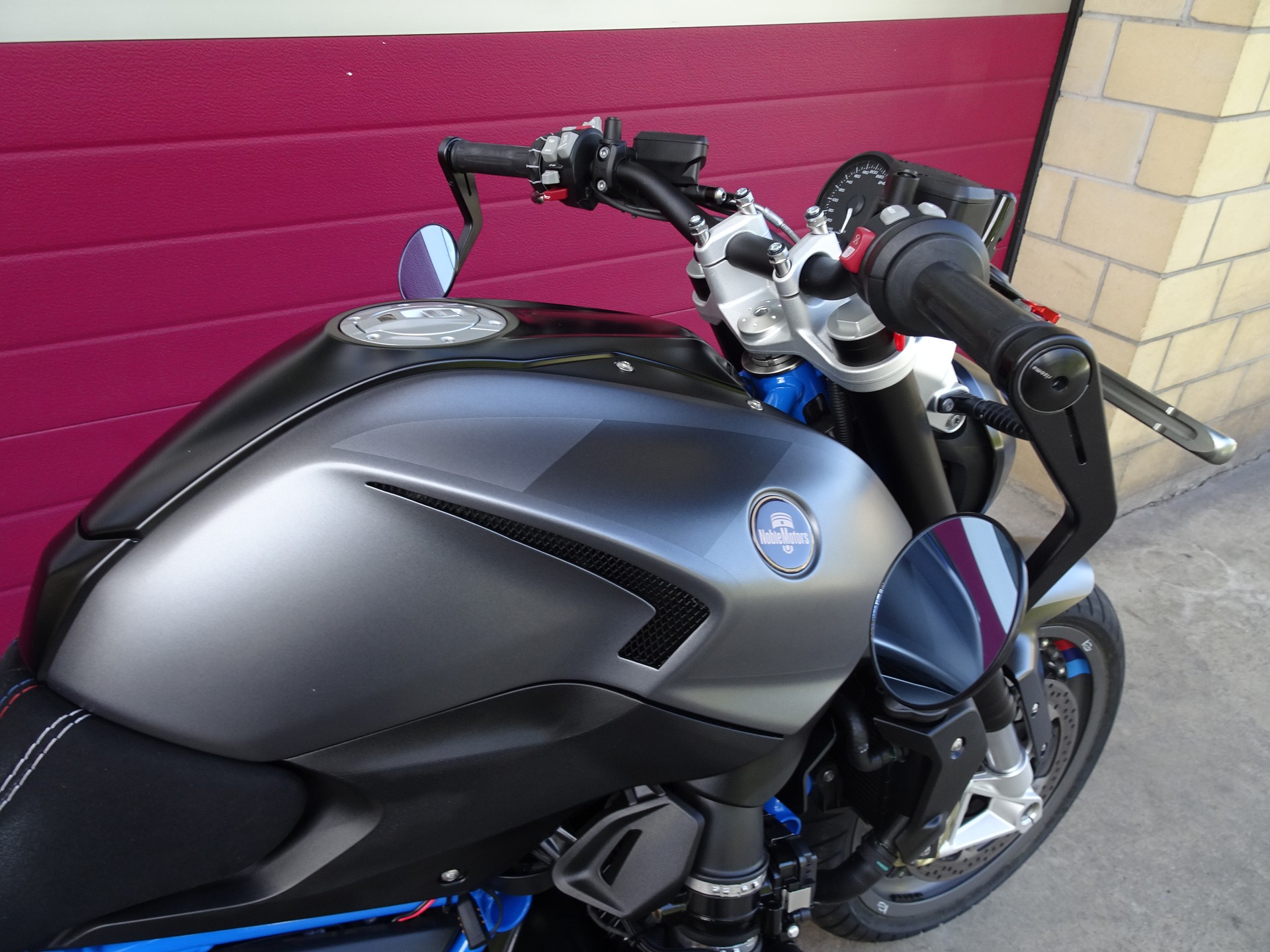 BMW R 1200 R ABS-image-4