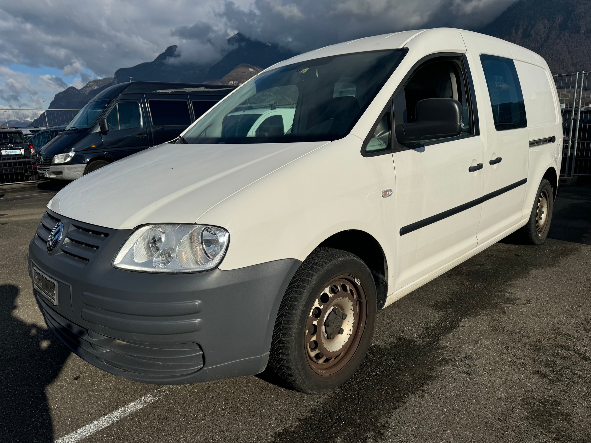 VW Caddy Maxi 2.0 EcoFuel-image-0