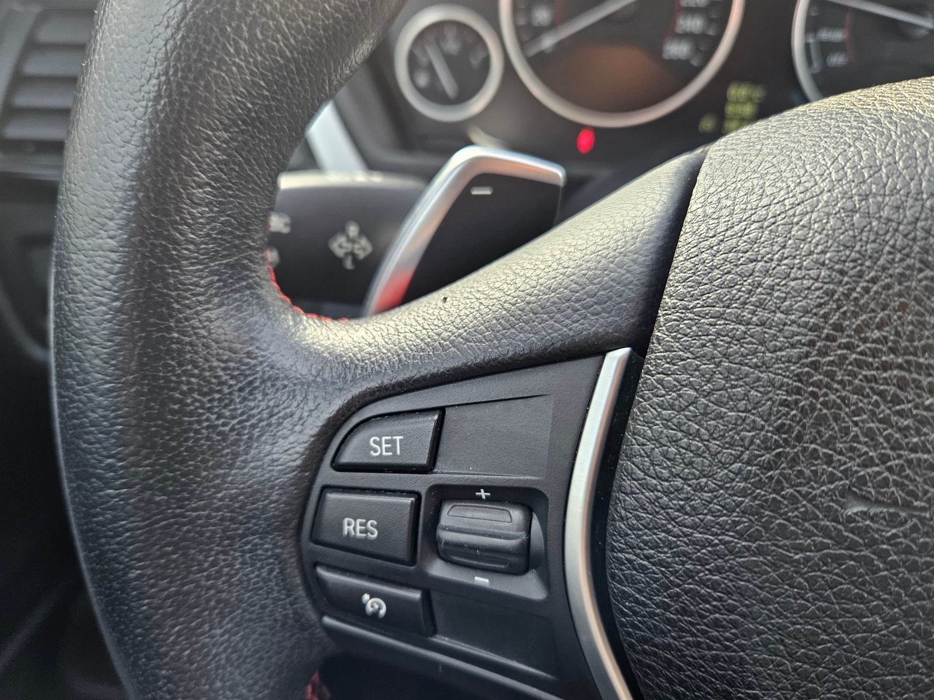 BMW 328i xDrive Sport Line Steptronic-image-15