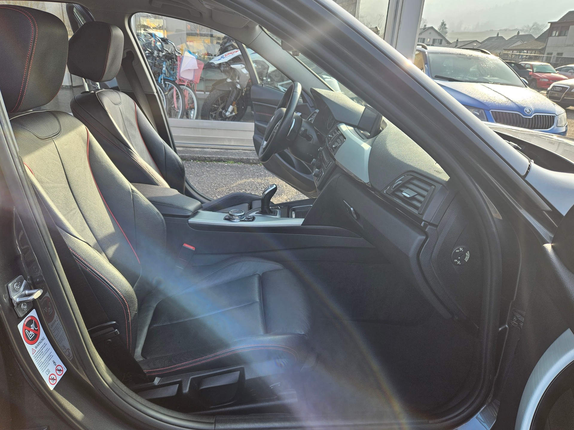 BMW 328i xDrive Sport Line Steptronic-image-9