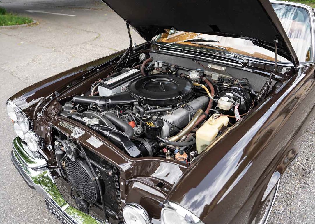 MERCEDES-BENZ SE 3.5 Cabriolet-image-4