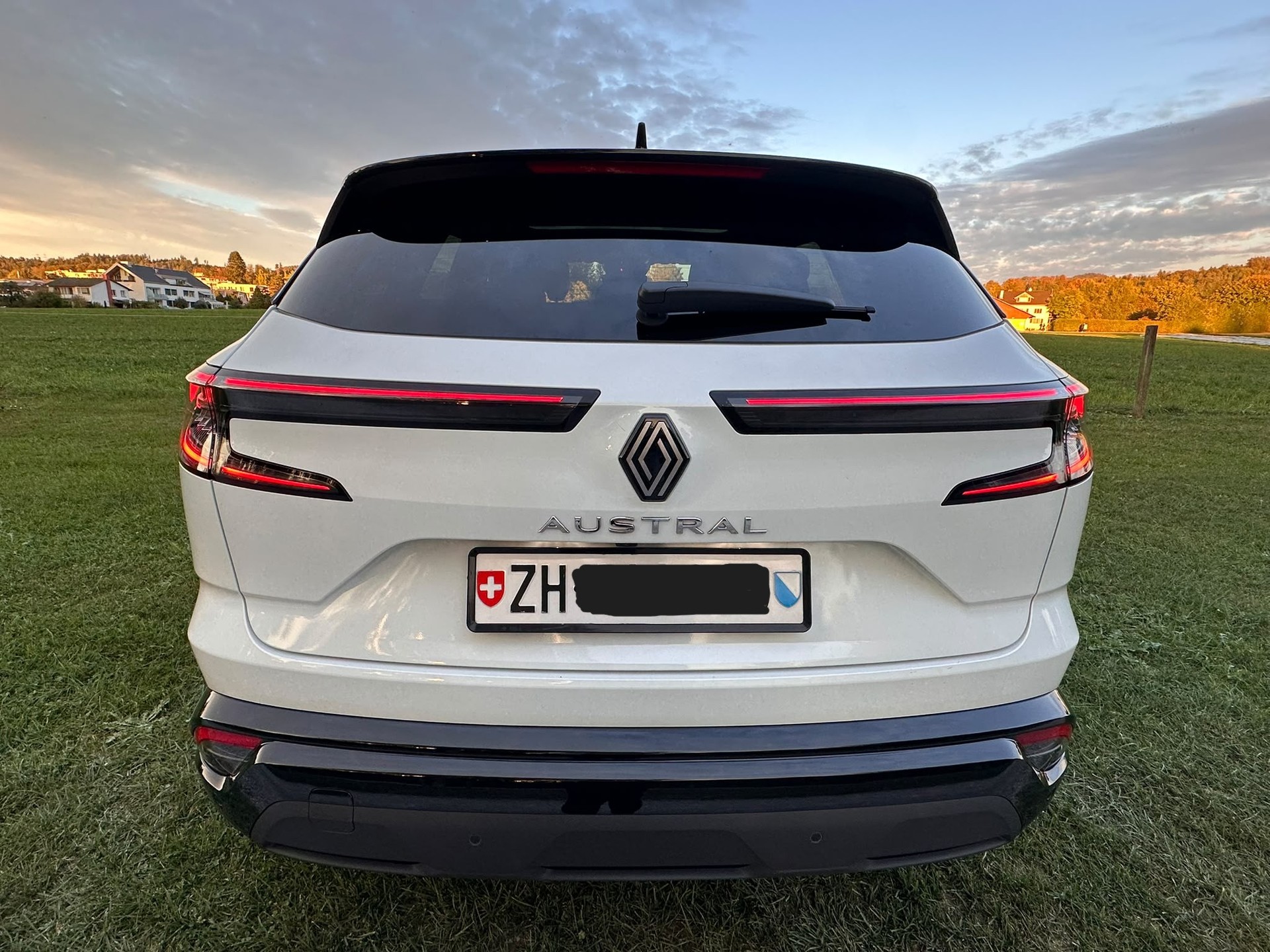 RENAULT Austral 1.3 MHEV 160 Techno A-image-4