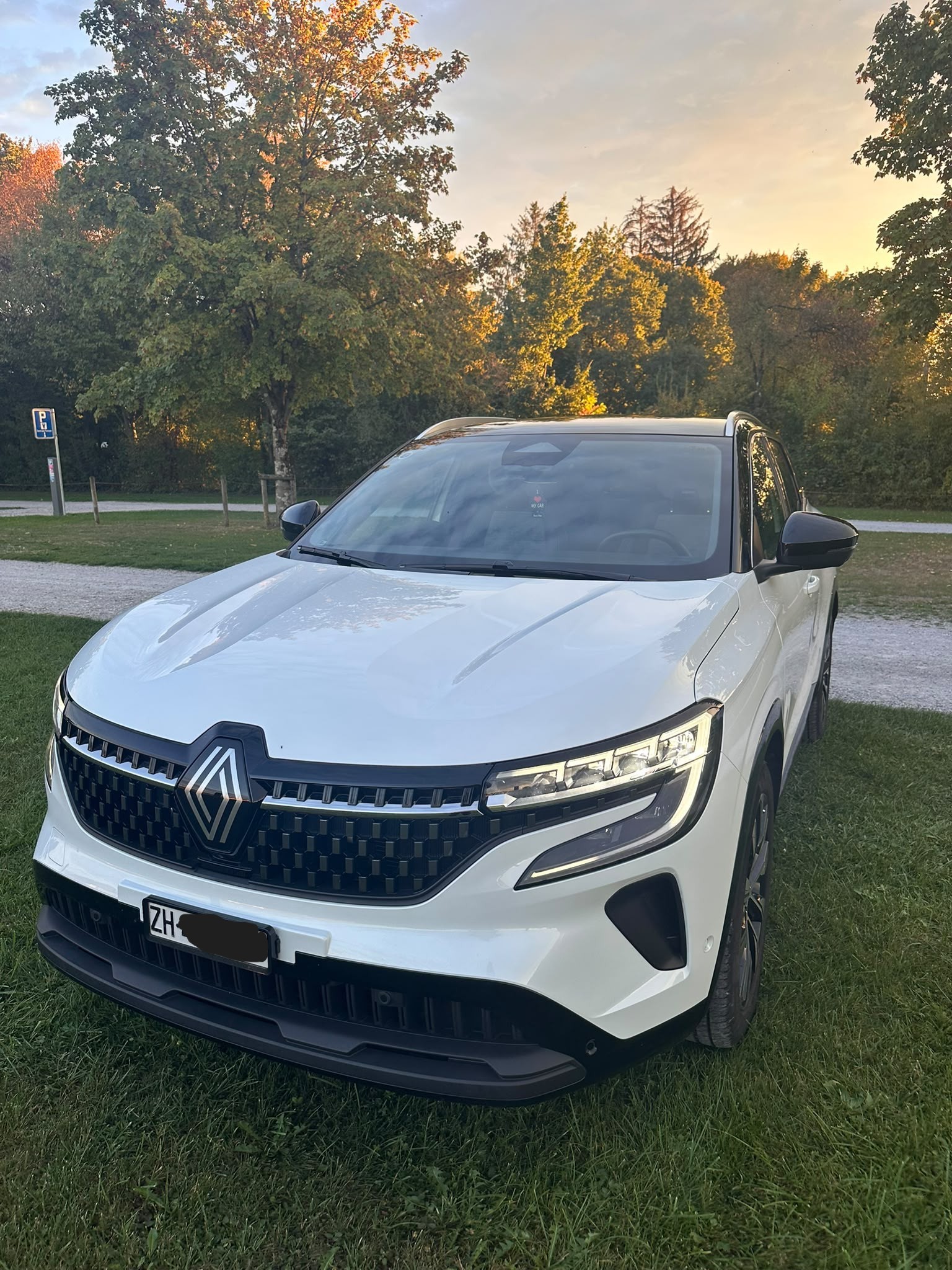 RENAULT Austral 1.3 MHEV 160 Techno A-image-7