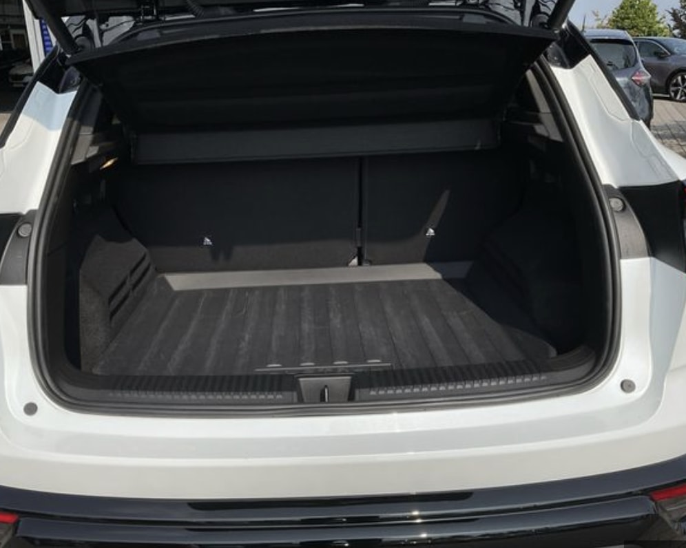 RENAULT Austral 1.3 MHEV 160 Techno A-image-21