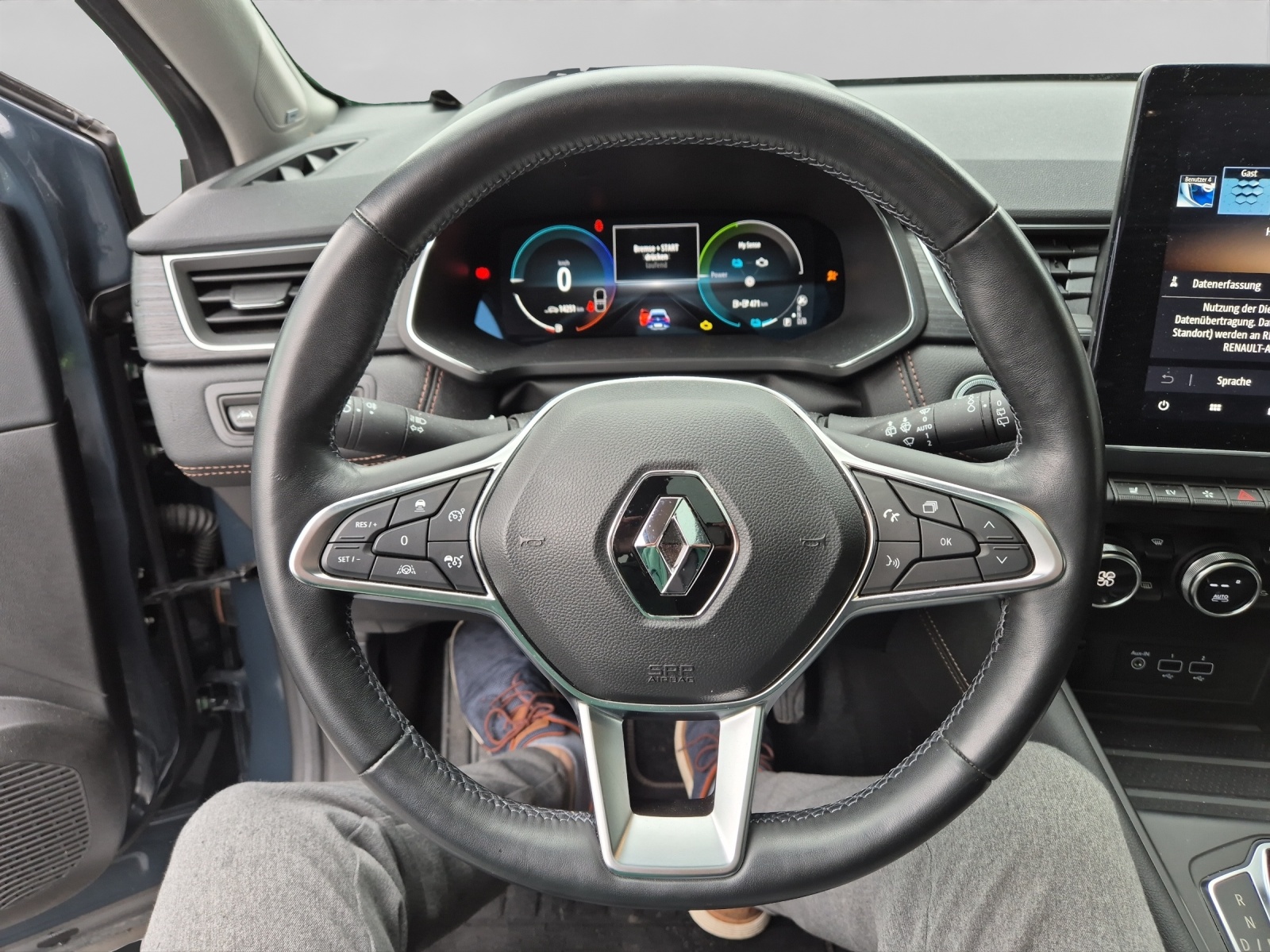 RENAULT Captur 1.6 E-Tech Plug-in iconic-image-5