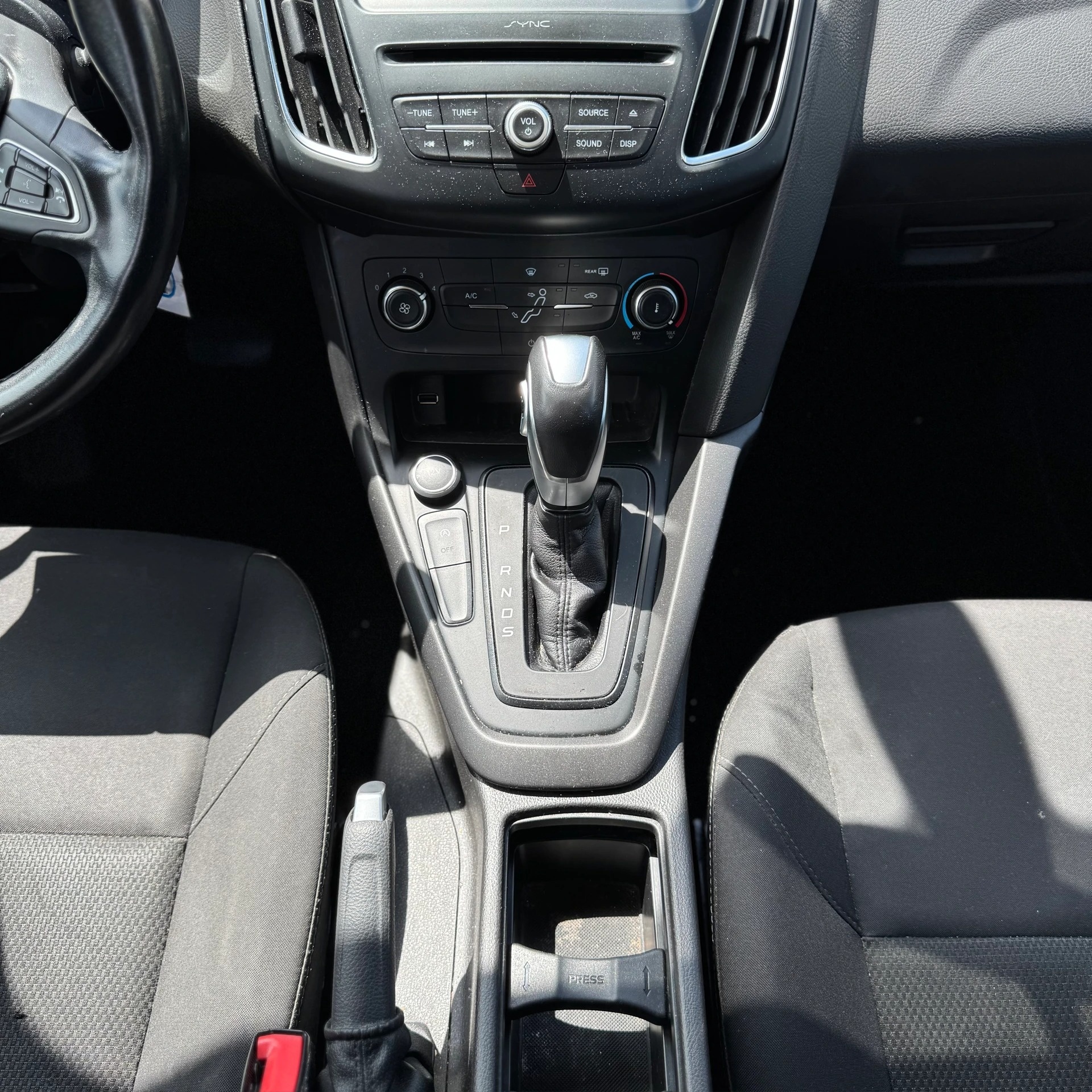 FORD Focus 1.5 SCTi Business Automatic-image-14