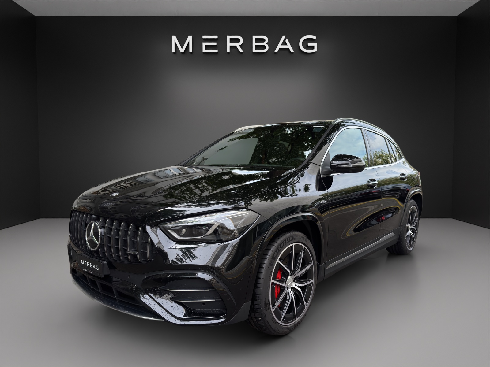 MERCEDES-BENZ GLA AMG 45 S 4Matic+ 8G-DCT-image-2
