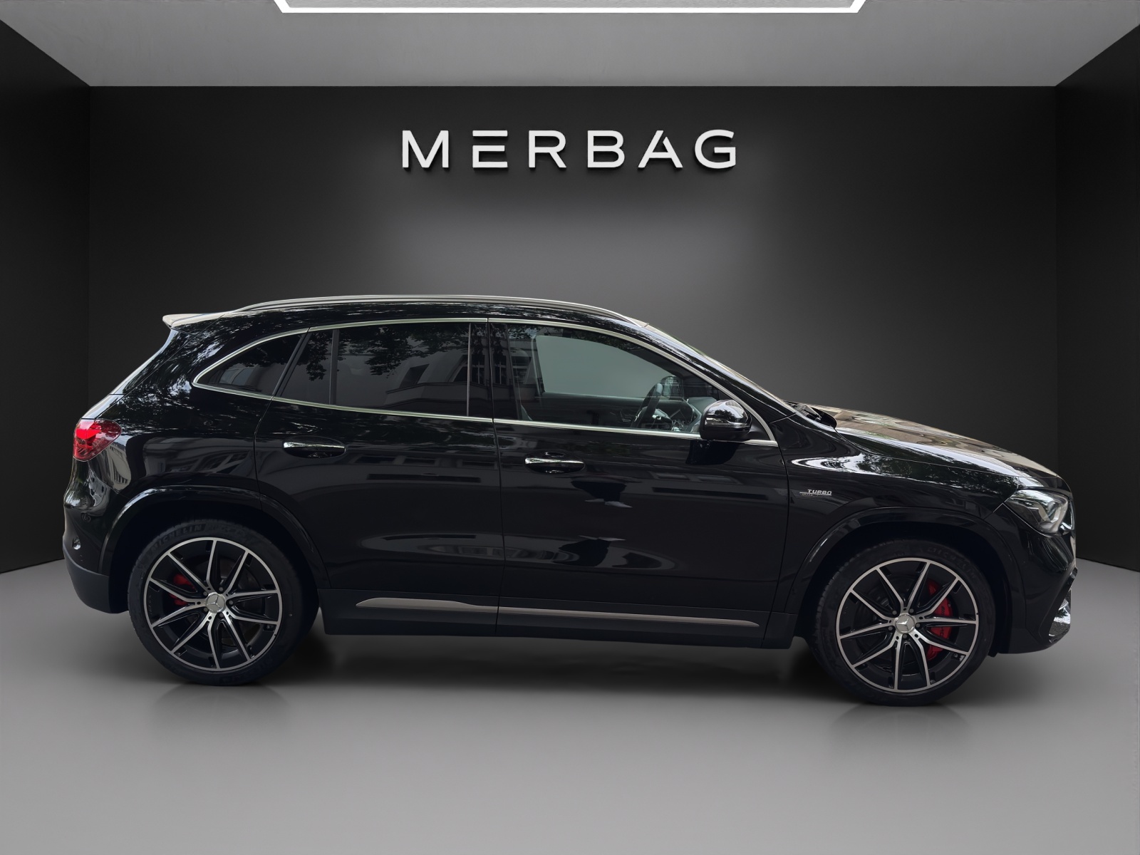 MERCEDES-BENZ GLA AMG 45 S 4Matic+ 8G-DCT-image-4