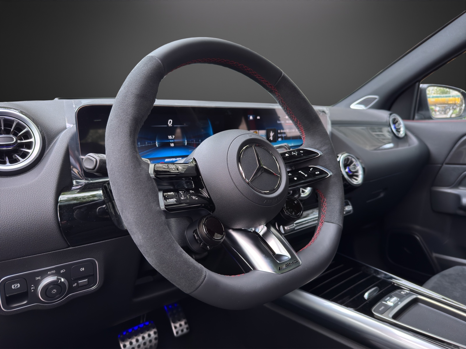 MERCEDES-BENZ GLA AMG 45 S 4Matic+ 8G-DCT-image-9