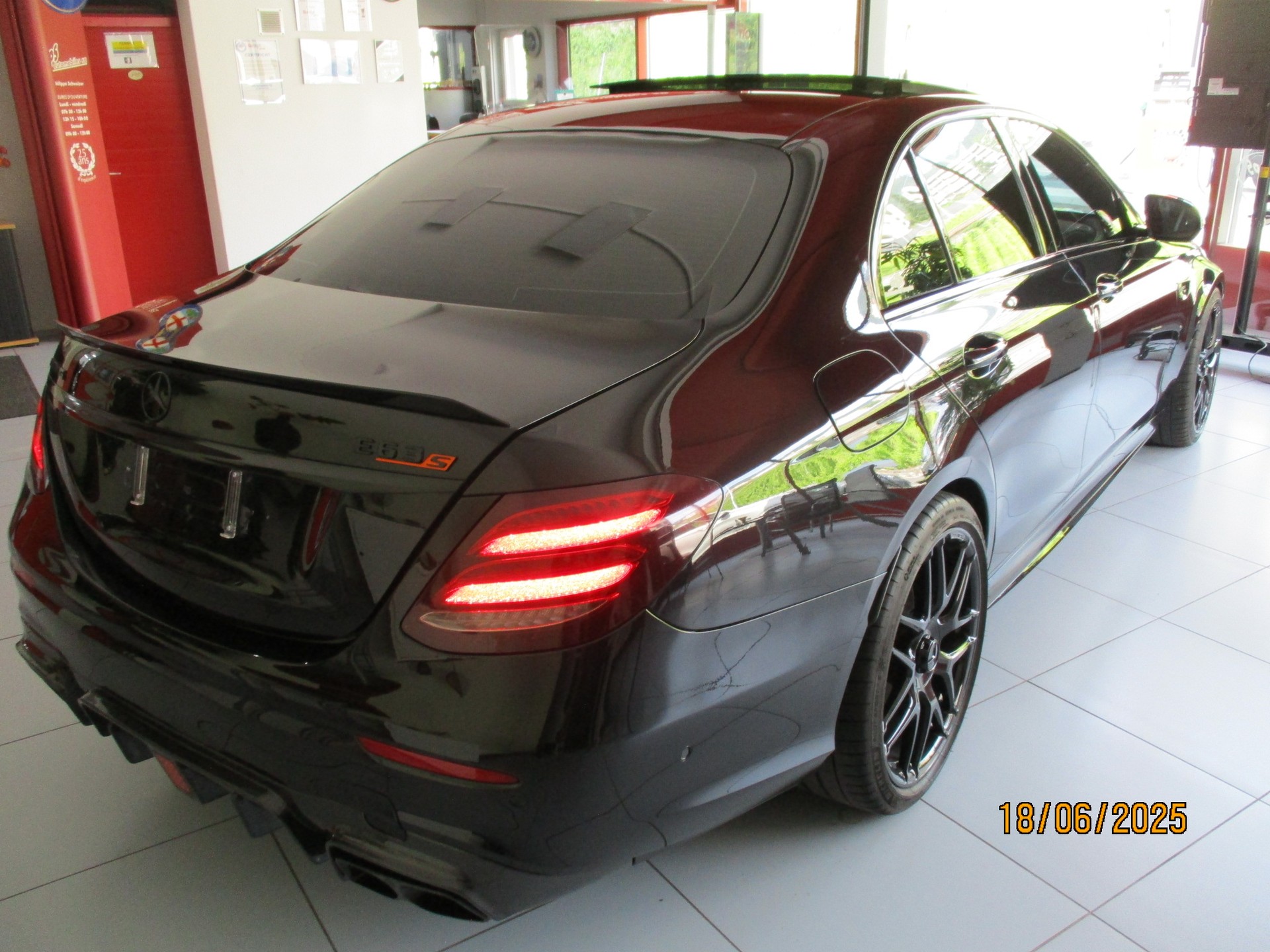 MERCEDES-BENZ E 63 AMG S 4Matic Speedshift MCT-image-10