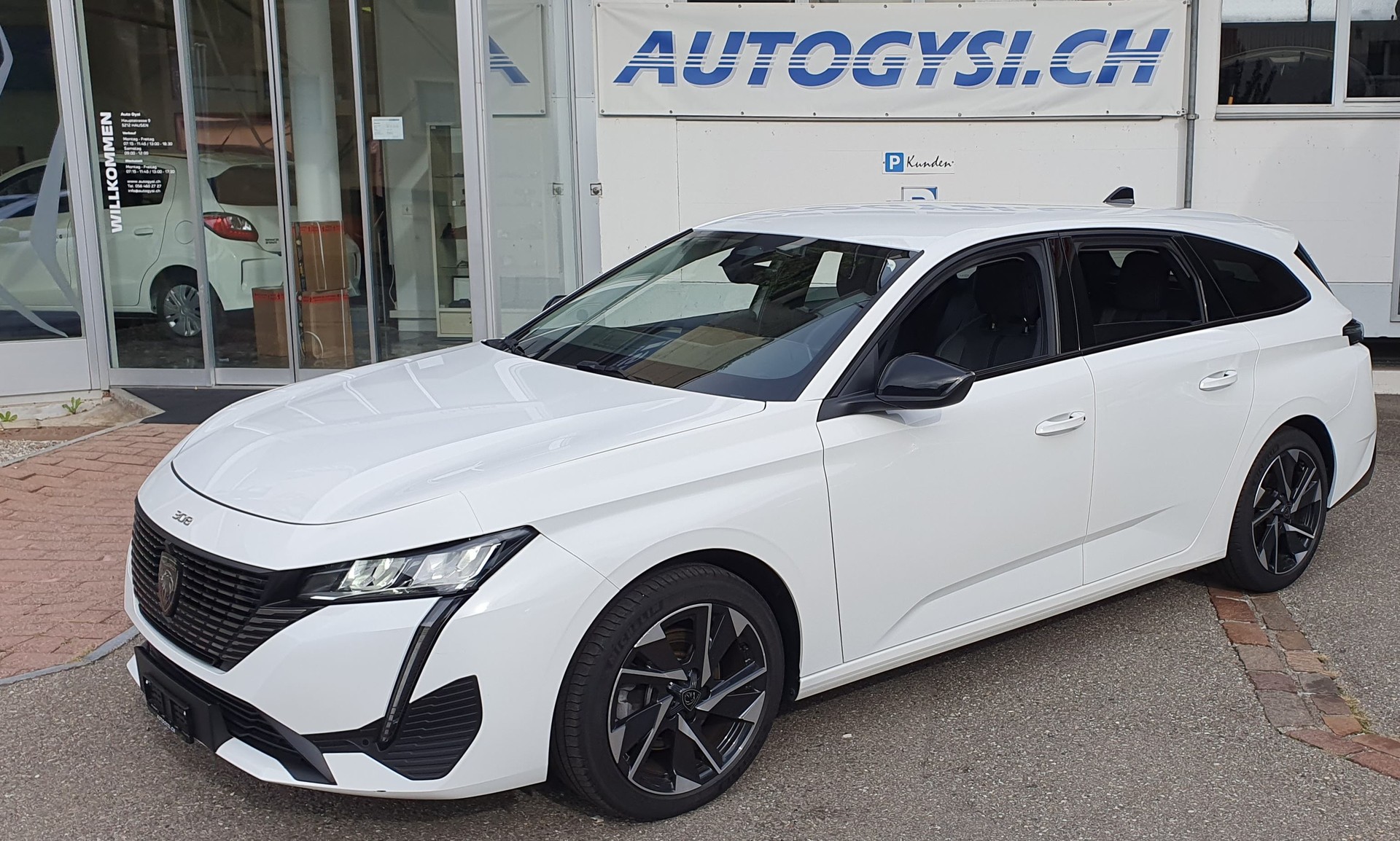 PEUGEOT 308 SW 1.5 BlueHDI Allure-image-8