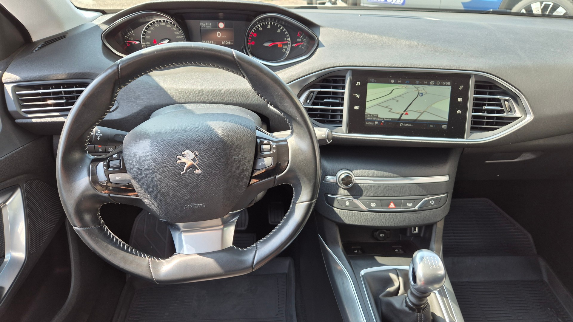 PEUGEOT 308 SW 1.5 BlueHDI Allure-image-6