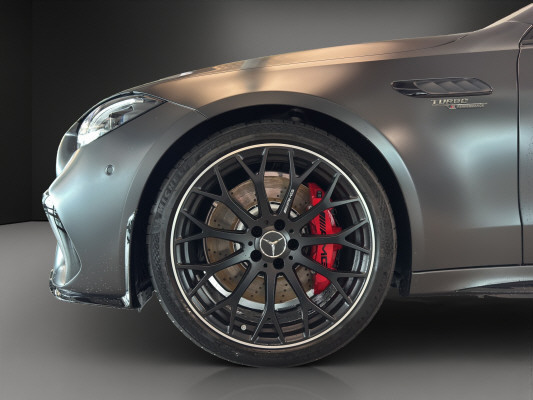 MERCEDES-BENZ C 63 AMG S T E Perf. Exe.-image-12