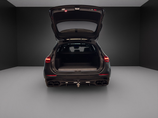 MERCEDES-BENZ C 63 AMG S T E Perf. Exe.-image-11