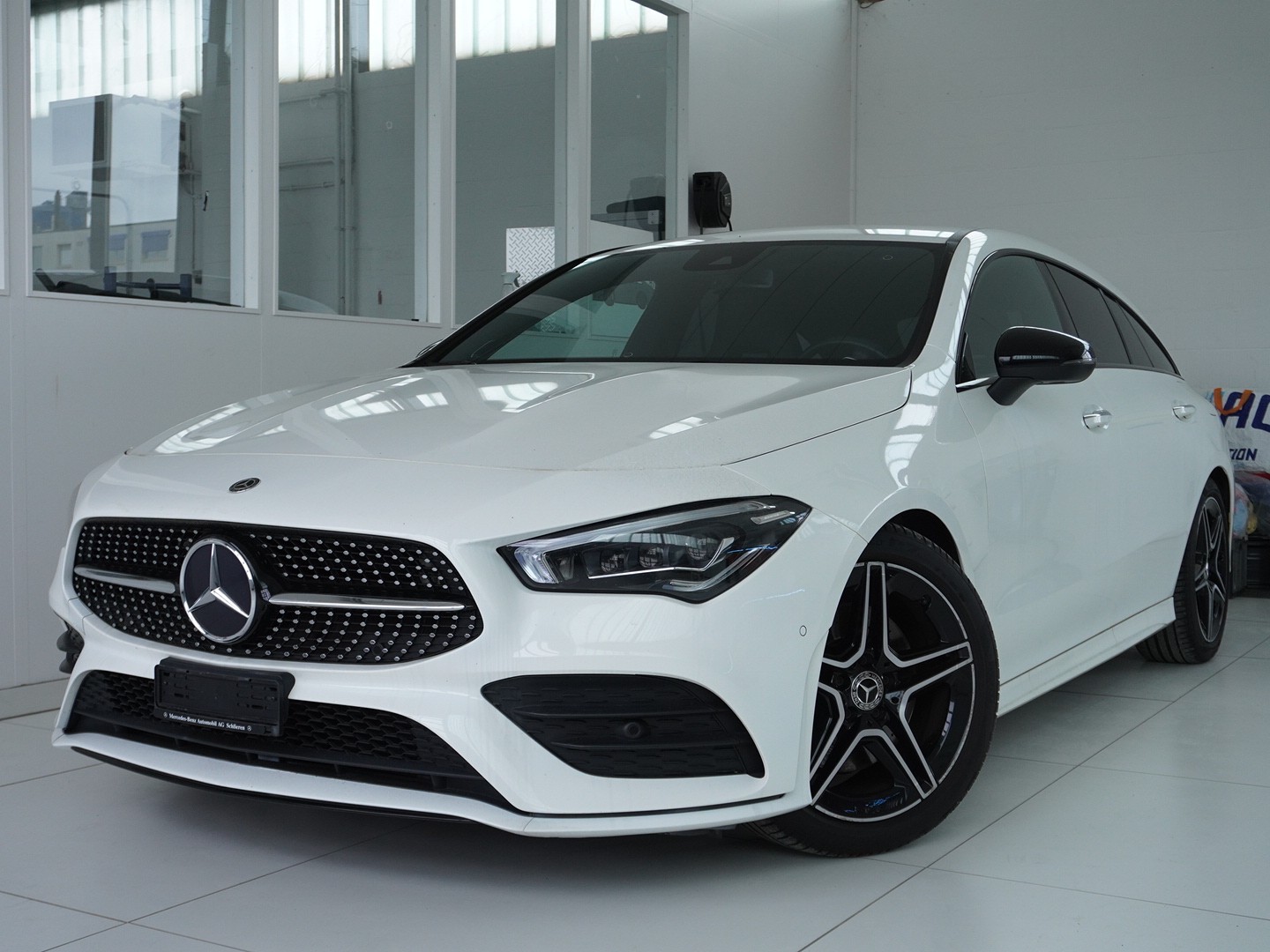MERCEDES-BENZ CLA Shooting Brake 200 AMG Line 7G-DCT-image-0