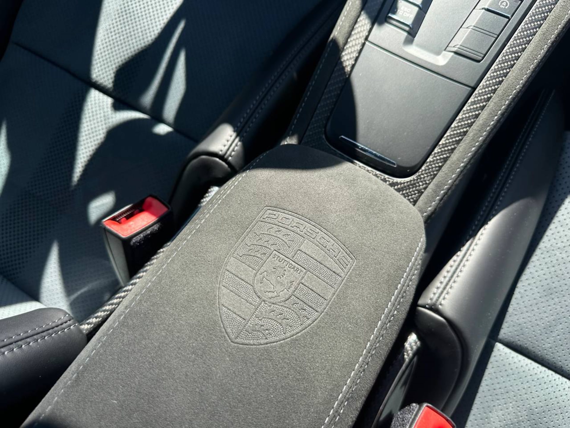 PORSCHE 718 Spyder RS-image-19