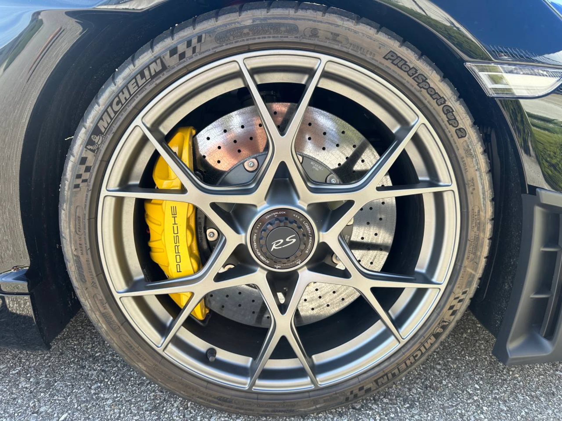 PORSCHE 718 Spyder RS-image-10