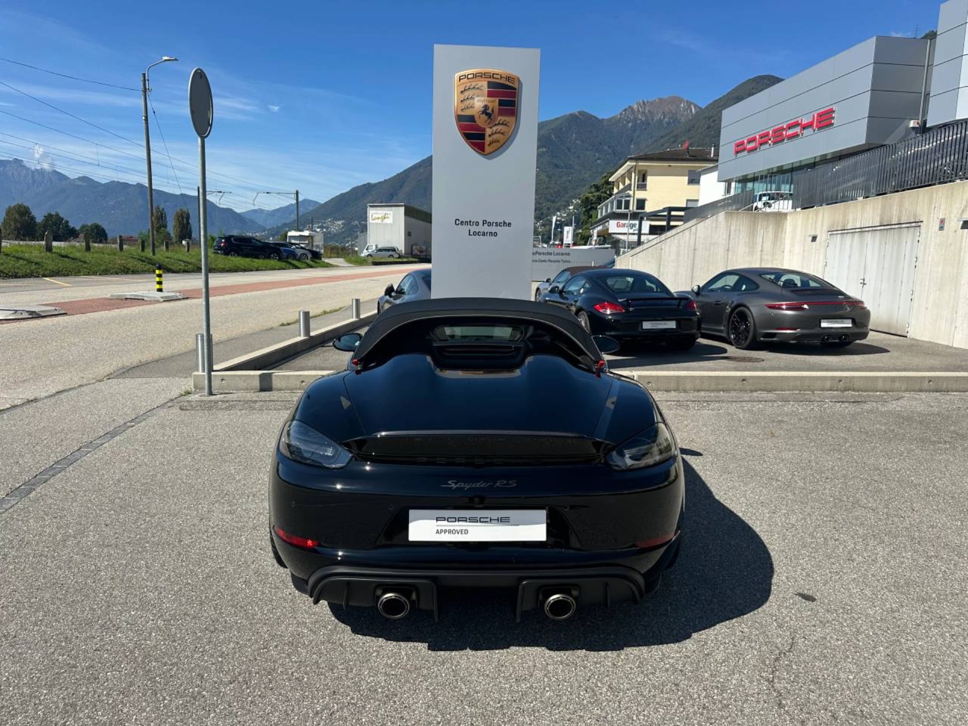 PORSCHE 718 Spyder RS-image-5