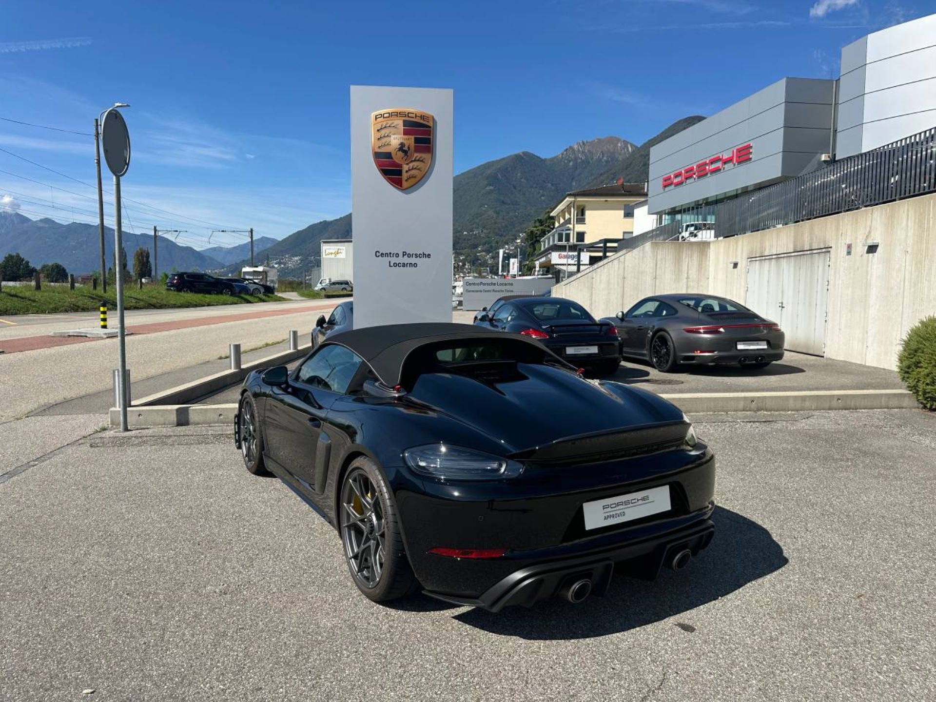 PORSCHE 718 Spyder RS-image-25