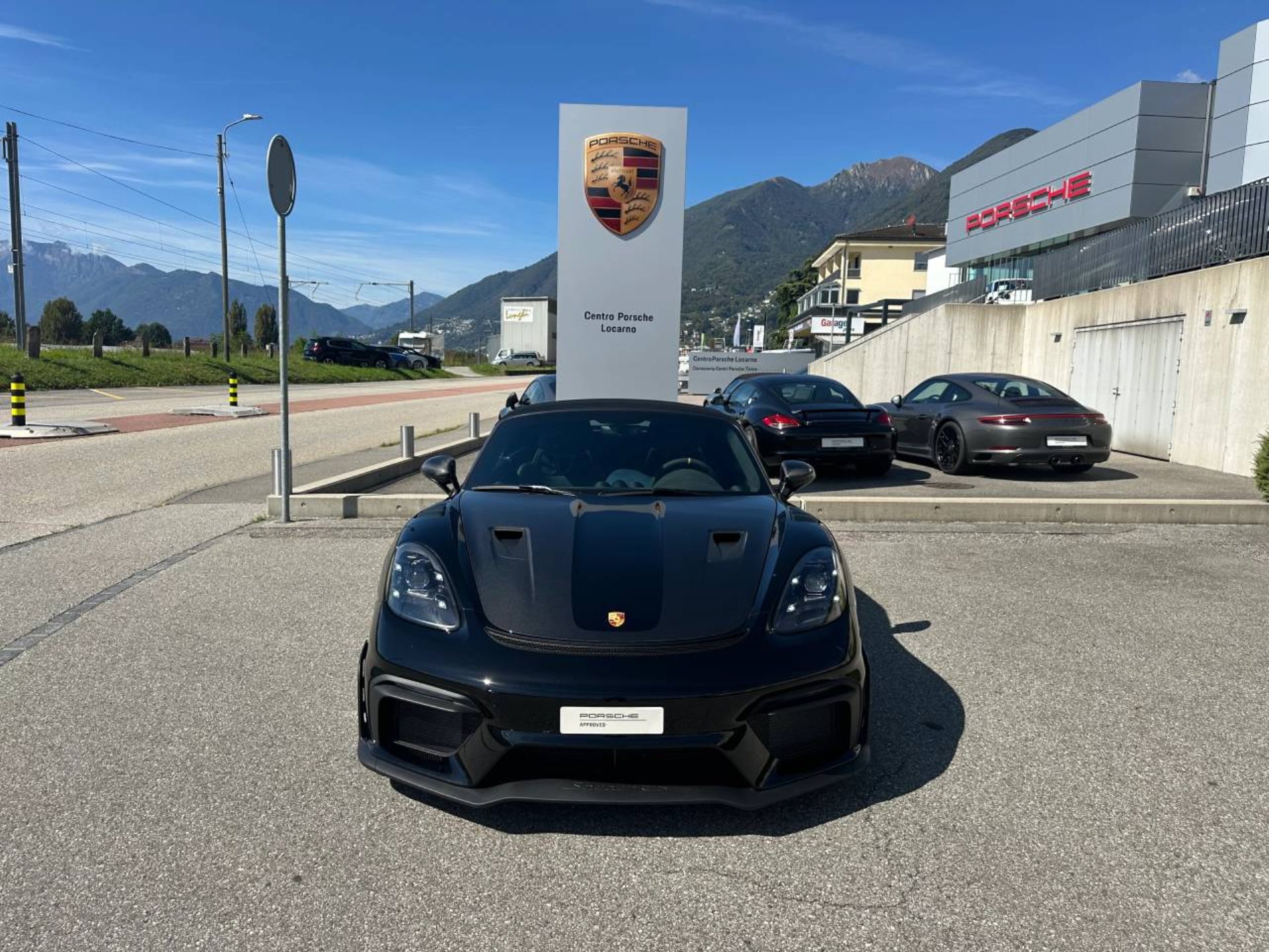 PORSCHE 718 Spyder RS-image-9