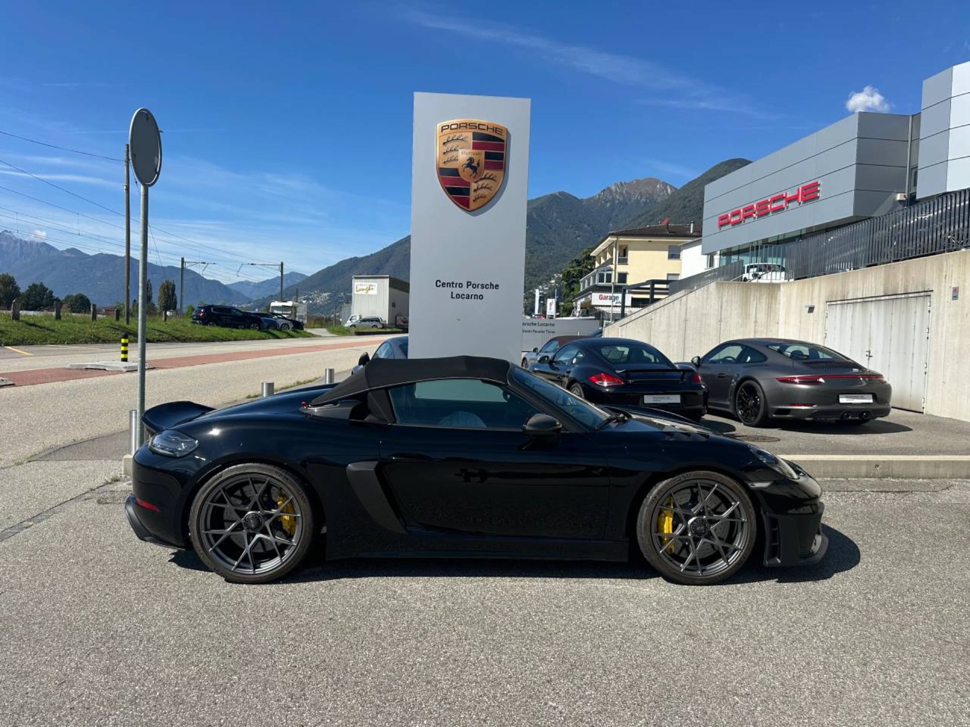 PORSCHE 718 Spyder RS-image-7