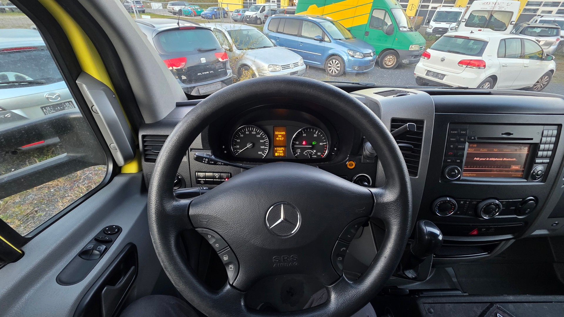 MERCEDES-BENZ Sprinter 519 CDI Lang 4x4 Automat-image-9