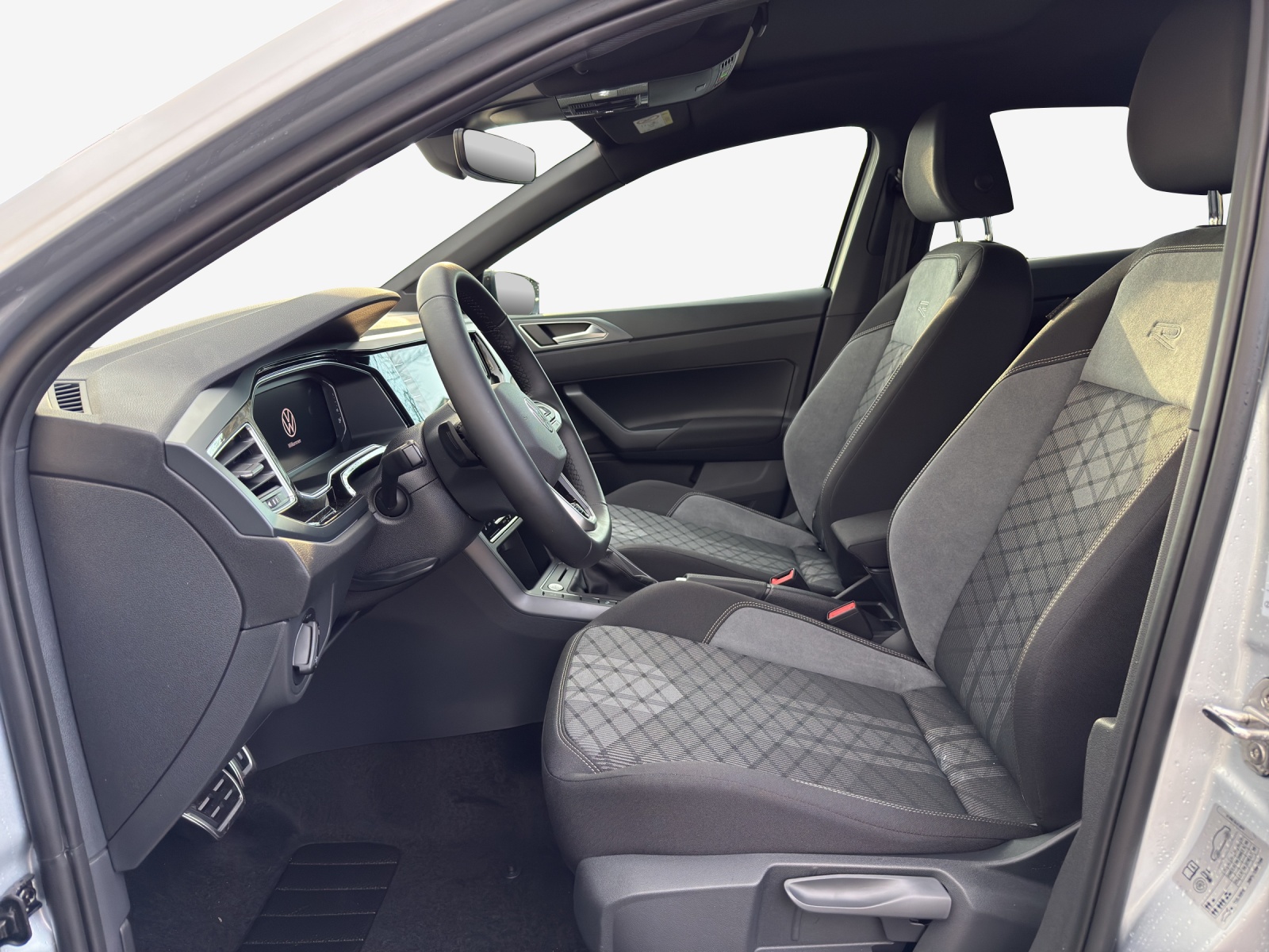 VW Polo 1.0 TSI R-Line DSG-image-7