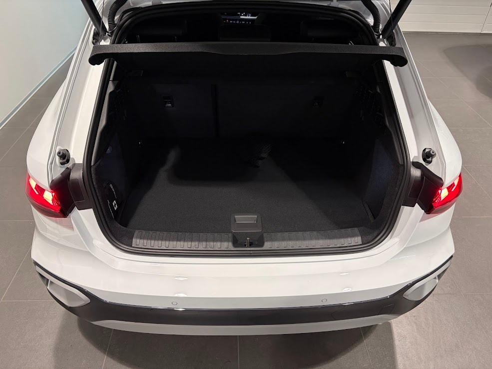 AUDI A3 allstreet TFSI 110 kW S tronic-image-12