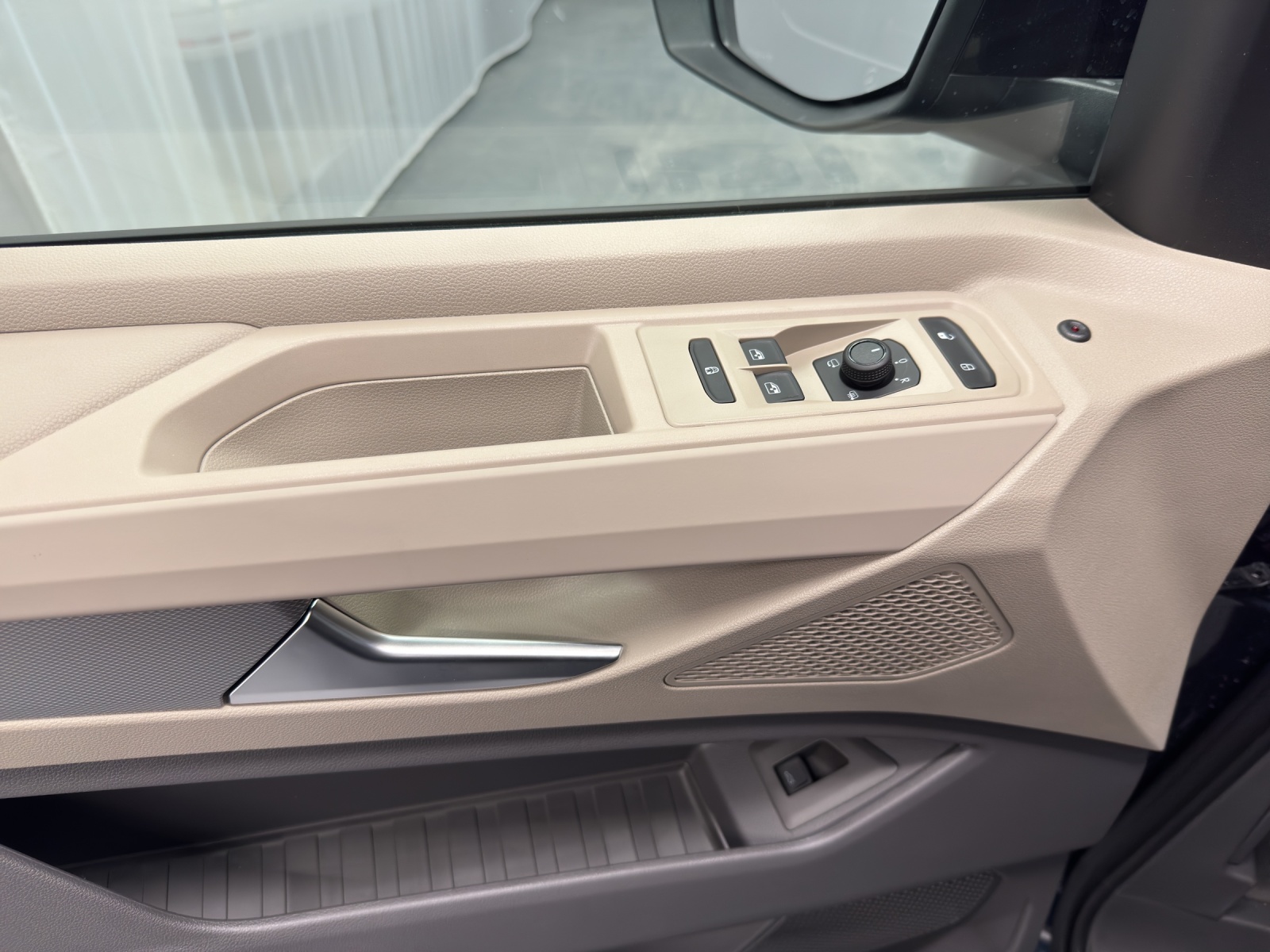 VW T7 Multivan lang 2.0 TSI Liberty DSG-image-15
