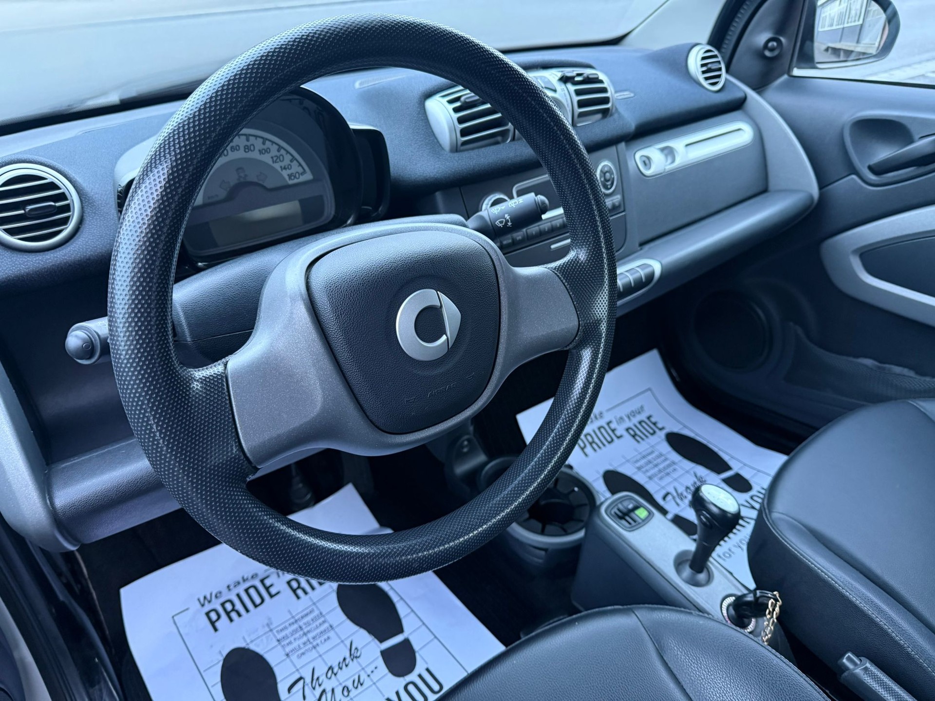 SMART fortwo black & white limited mhd softouch-image-4