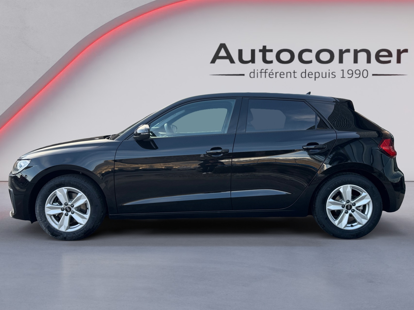 AUDI A1 Sportback 30 TFSI Attraction S-tronic-image-1