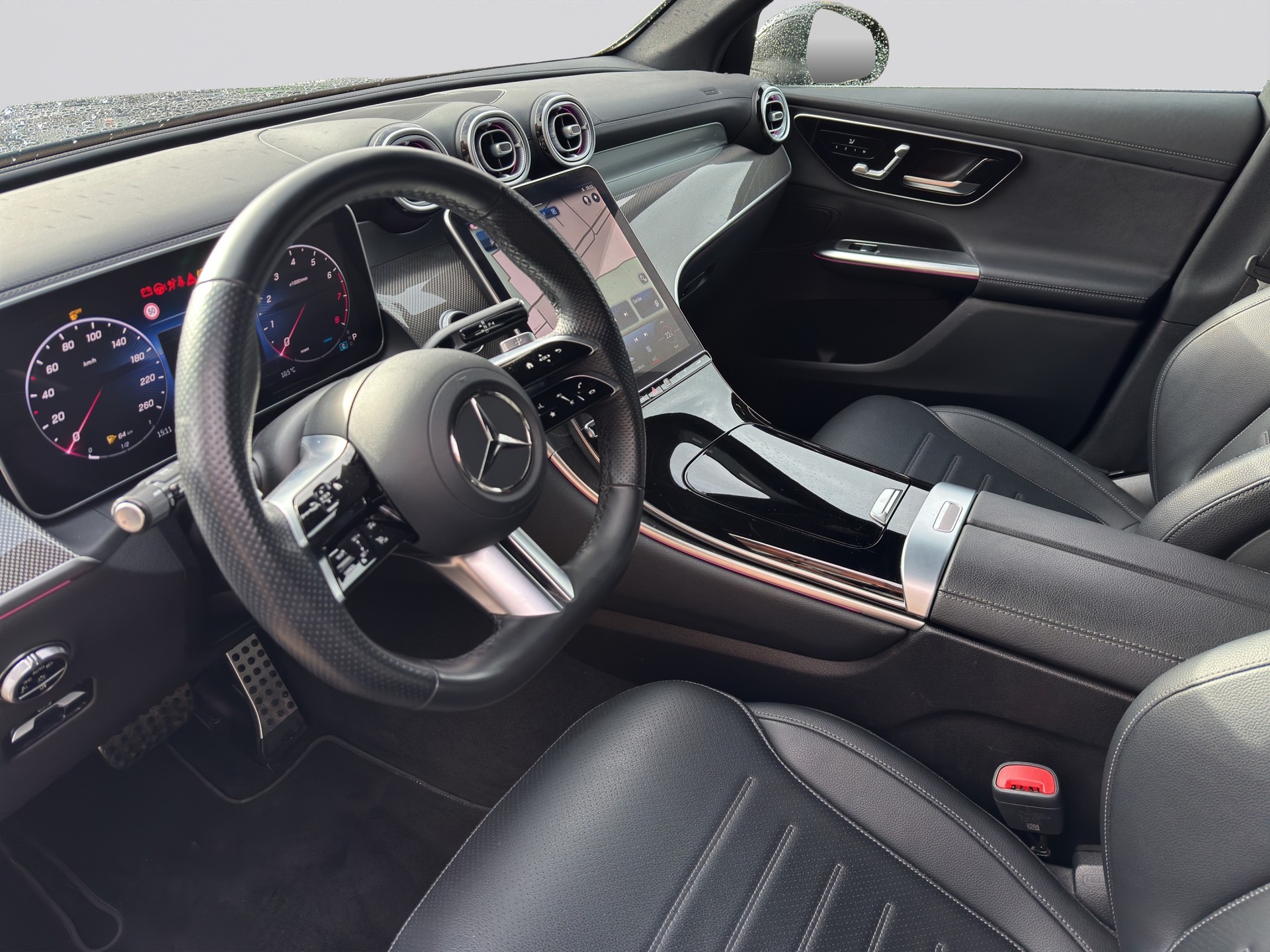 MERCEDES-BENZ GLC 200 4Matic 9G-Tronic AMG line-image-6