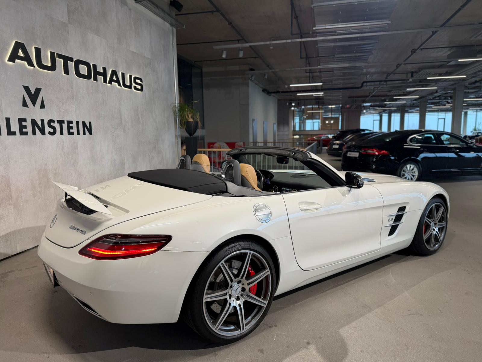 MERCEDES-BENZ SLS 63 AMG Speedshift-image-8