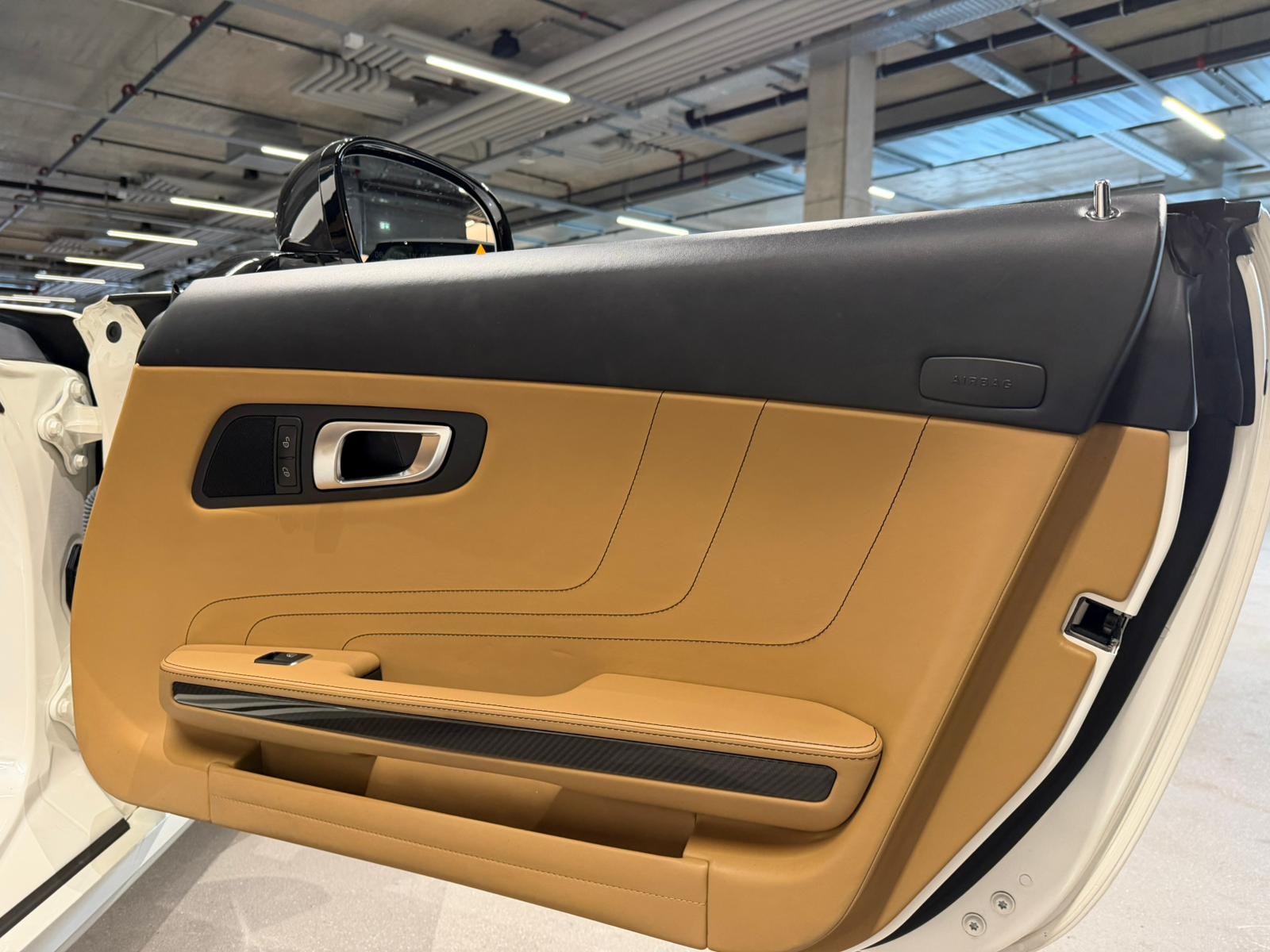 MERCEDES-BENZ SLS 63 AMG Speedshift-image-18