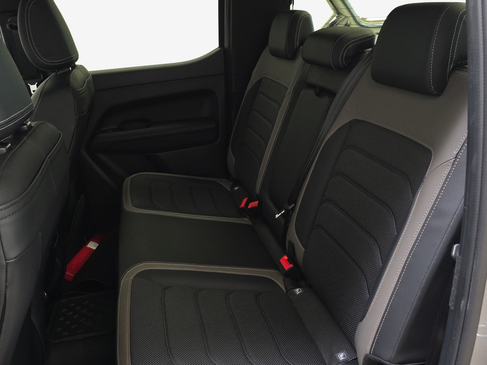 VW Amarok 3.0TDI Style Winter 1-image-10