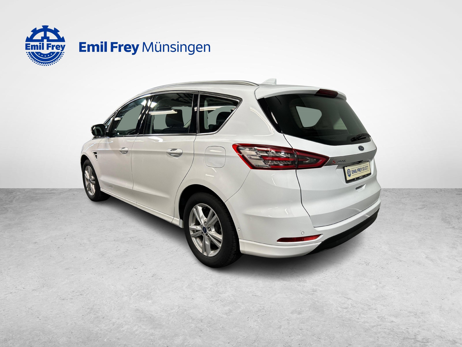 FORD S-Max 2.5 Hybrid Titanium-image-9