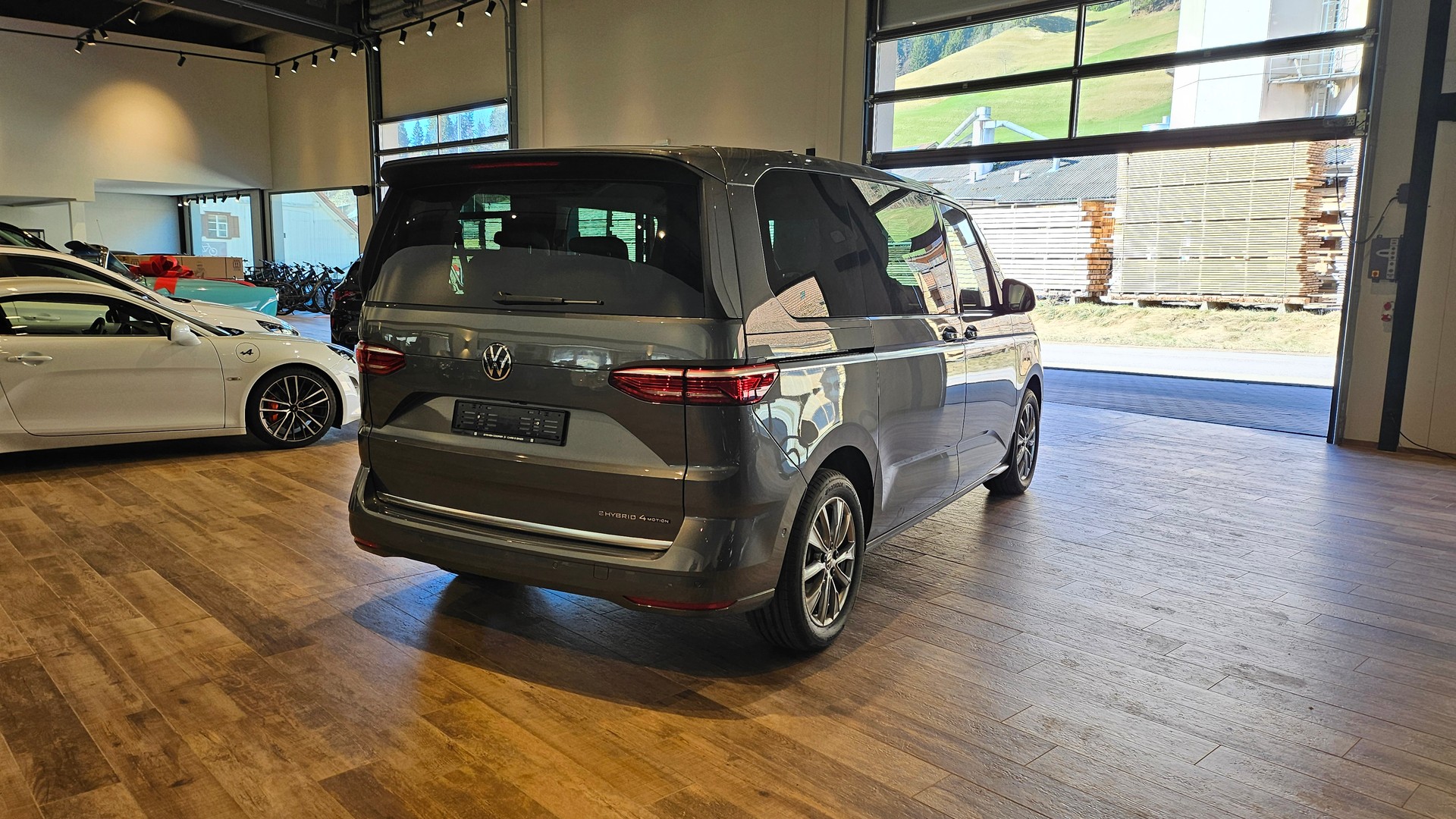 VW Multivan 1.5 eHybrid Style 4Motion DSG-image-9