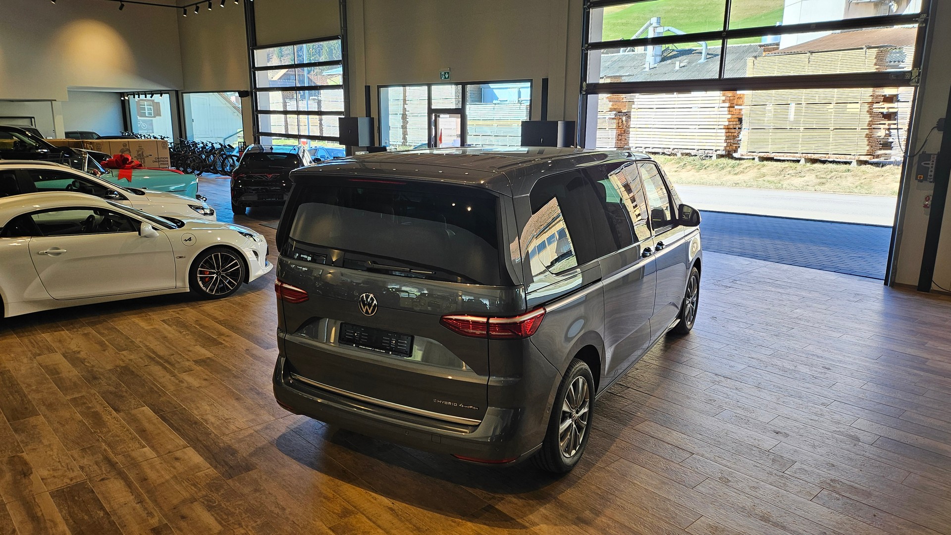 VW Multivan 1.5 eHybrid Style 4Motion DSG-image-10