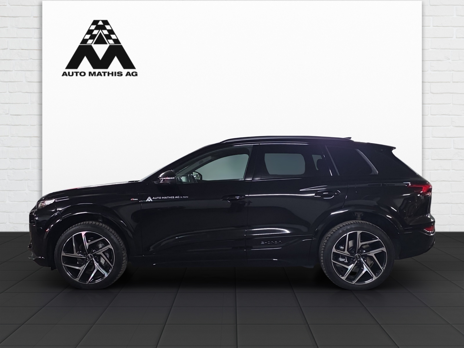 AUDI Q6 e-tron quattro-image-2