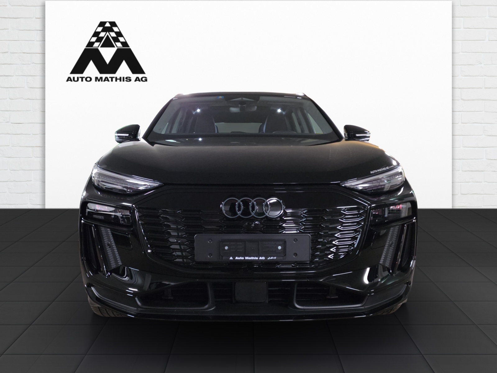 AUDI Q6 e-tron quattro-image-1