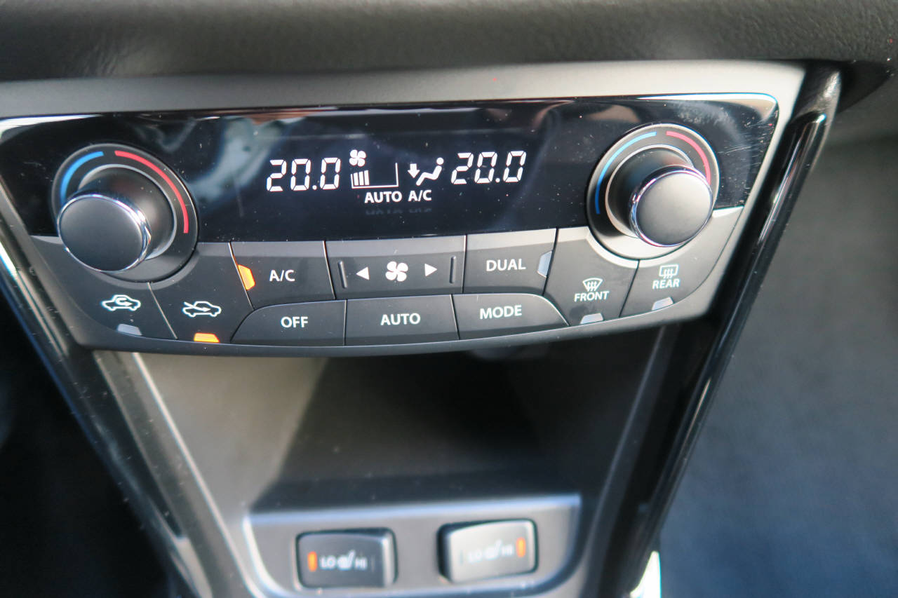 SUZUKI S-Cross 1.4 T Black Edition Top Hybrid 4x4-image-12