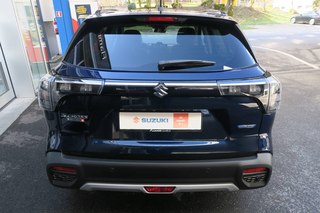 SUZUKI S-Cross 1.4 T Black Edition Top Hybrid 4x4-showroom-element-2