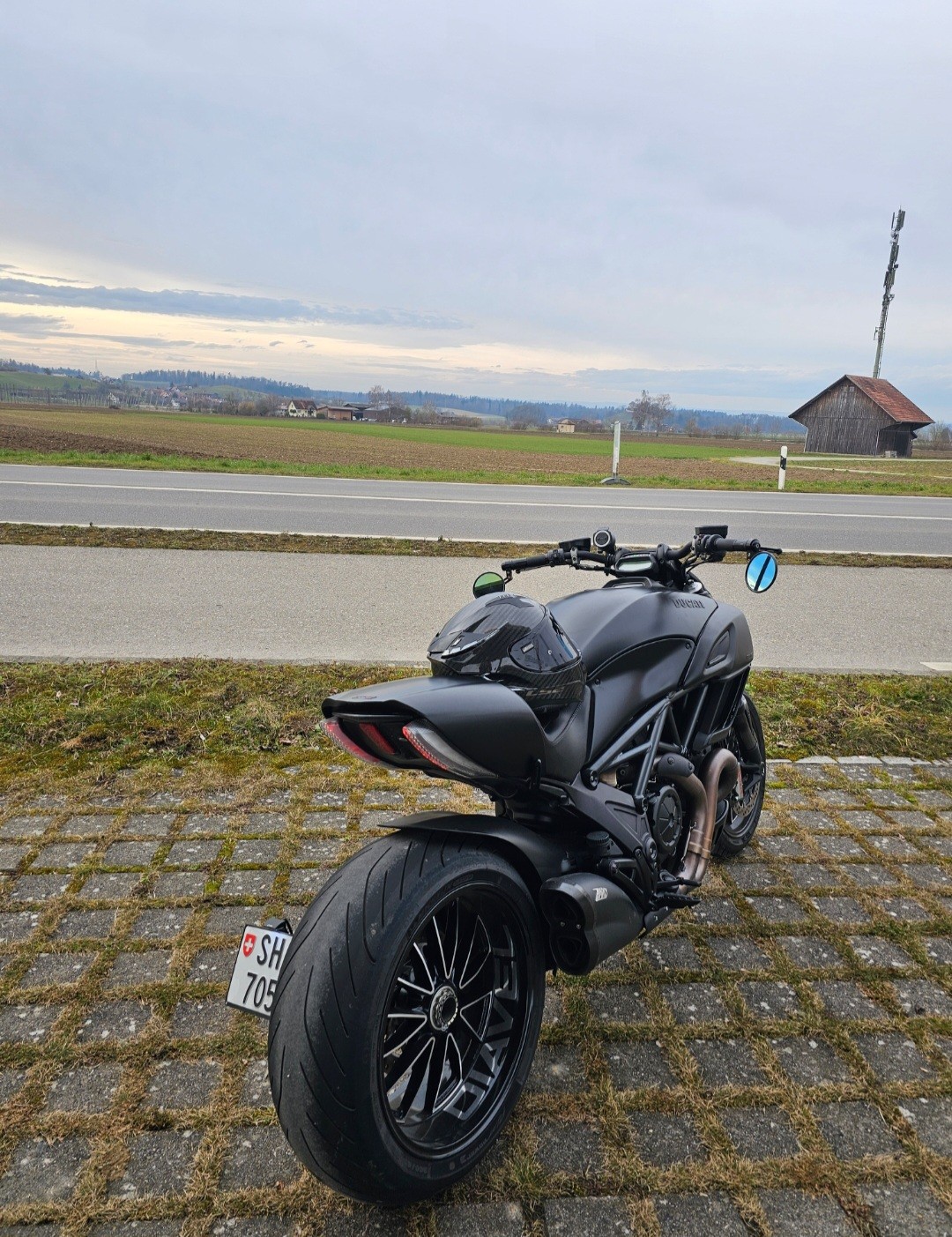 DUCATI DIAVEL 1200-image-6